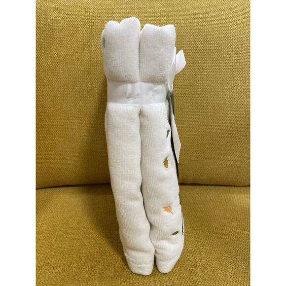 Set of 2 Black Labrador In Scarf Falling Leaves Dog Embroidered Bath Hand Towels - Picture 7 of 7